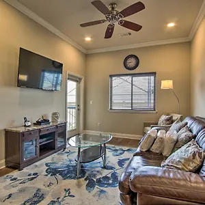 With Community Pool Less Than 1 Mile To Miramar Beach! Destin